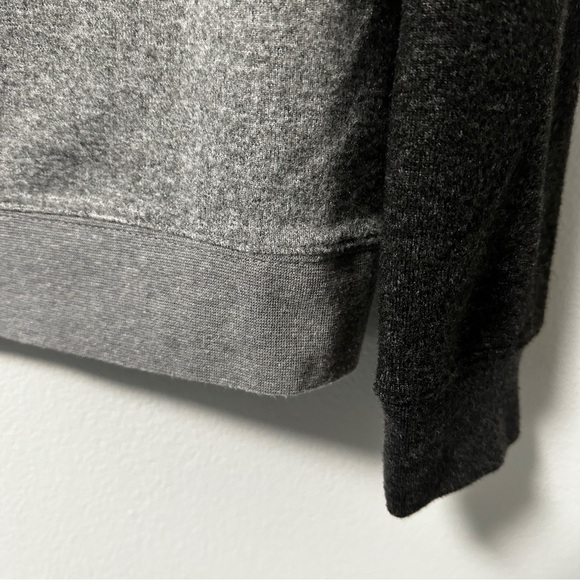 Volcom Radical Days Gray Raglan Fleece Sweatshirt Women’s Size XS Sporty Skater - Picture 12 of 14